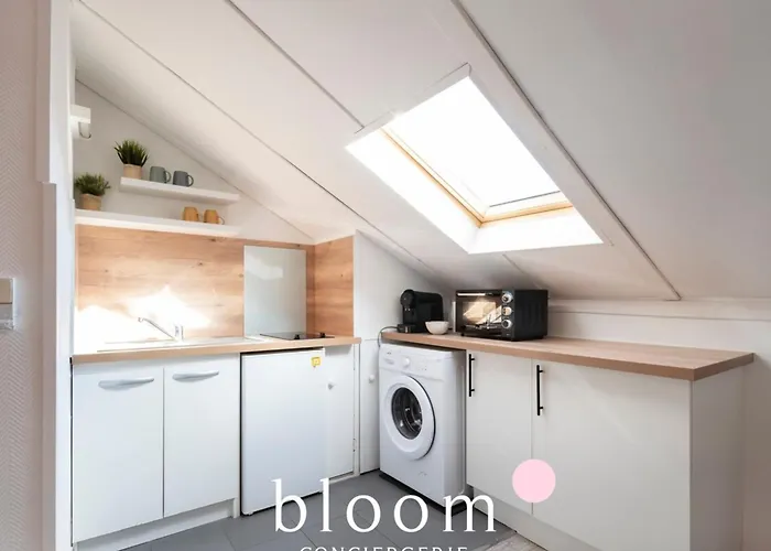 Face A La Gare Tres Bel * ナンシー