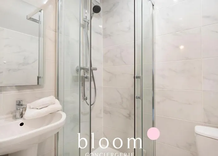 Face A La Gare Tres Bel アパート *